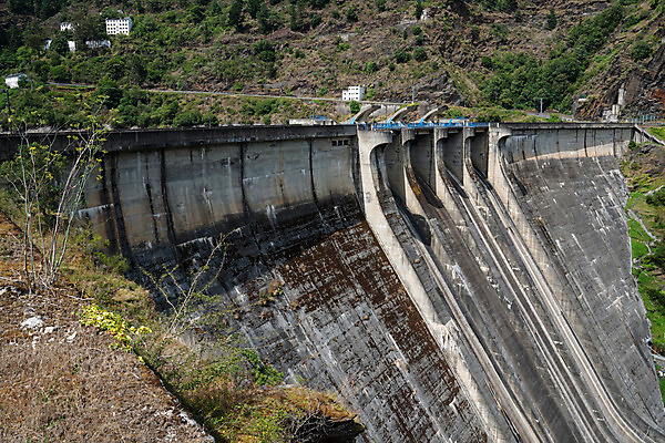 포토 JPG 해외이미지 식물 유럽 호수 비즈니스 공장 자연 산 사람없음 야외 물 경제 강 환경 발전소 에너지 스페인 생태학 수력발전 해외202004 해외포토 자연요소 교육 나라 공업 발전 생태계 수력에너지 파일형식 이미지허브