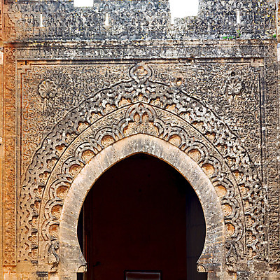 포토 JPG 해외이미지 전통 디자인 외관 종교 문화 벽 여행 패턴 건축양식 아프리카 출입구 주택 사람없음 건물 장식 파란색 갈색 노란색 문 궁전 도시 화려 황금 이슬람교 타일 아치 모스크 대문 모자이크 모로코 놋쇠 메디나 아랍어 옛날 해외202004 해외포토 건축물 건축 나라 컬러 컨셉 고건축 무늬 파일형식 이미지허브