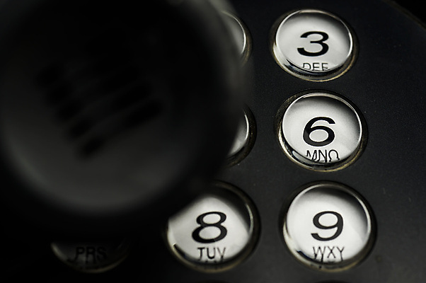 포토 JPG 해외이미지 백그라운드 회사 비즈니스 사람없음 스마트폰 컴퓨터 사무실 검은색 기계 수확 엔지니어 고객 책상 텔레마케팅 시스템 부름 통화 다이얼 목소리 대답 응답 접수 해외202004 해외포토 컬러 가구 농업 모션 전자제품 핸드폰 스마트기기 기술자 서비스업 파일형식 이미지허브