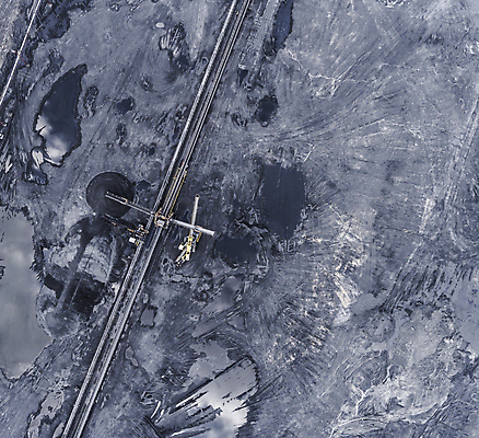 포토 JPG 해외이미지 유럽 산업 지구 교통시설 자동차 사람없음 건물 가로 경제 환경 검은색 힘 기계 손상 장비 업무 땅 버리기 오브젝트 먼지 흙더미 남쪽 폴란드 드론 로딩 석탄 방식 해외202004 해외포토 건축물 나라 육상교통 컬러 교통 컨셉 모션 흙 작업 방향 시설 파일형식 더미 이미지허브