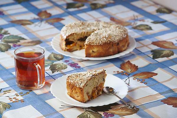 포토 JPG 해외이미지 접시 음식 조각 채소 오렌지 디저트 서브 사탕 사람없음 노란색 과자 케이크 희망 빵집 껍질 흰색 대접 신선 차 달콤 맛 사과 잼 설탕 자르기 굽기 먹기 서빙 아몬드 충동구매 고립 살구 시나몬 커스터드 타르트 페스츄리 핸드메이드 해외202004 해외포토 식기 감정 음료 빵 컬러 컨셉 과일 모션 쇼핑 상점 견과류 소스_음식 구이 크림 파이_빵 과소비 파일형식 이미지허브