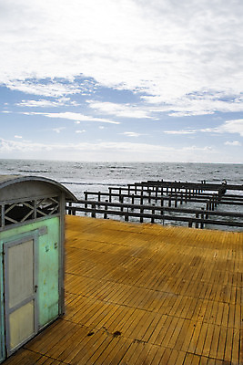 포토 JPG 해외이미지 파도 바다 겨울 파노라마 풍경 사람없음 목재 항구 회색 시간 해외202004 해외포토 나무 계절 컬러 재료 교통시설 촬영기법 파일형식 이미지허브