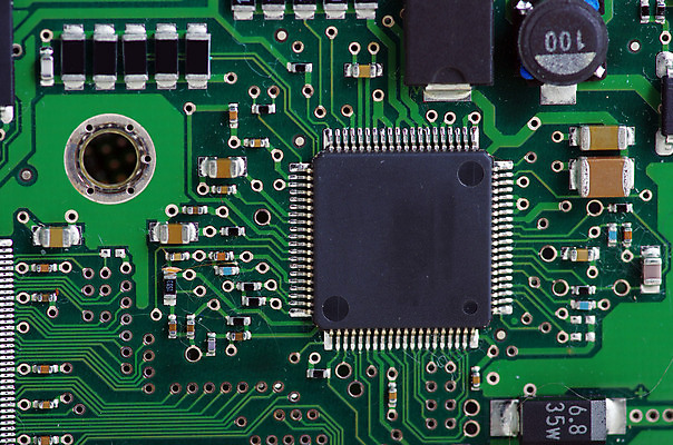 포토 JPG 해외이미지 접시 디자인 산업 부분 세포 사람없음 초록색 빛 컴퓨터 금속 펼침 장비 도구 구멍 신용카드 닫기 제조 계획 파편 연결 인쇄 로봇 순환 전자 국회 마더보드 소프트웨어 실리콘 엘리먼트 자취 프로세서 하드웨어 해외202004 해외포토 식기 컬러 컨셉 모션 재질 금융 전자제품 파일형식 이미지허브