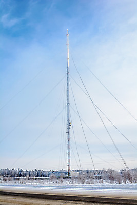포토 JPG 해외이미지 나무 식물 구름 디자인 계절 여행 백그라운드 겨울 자연 하늘 날씨 풍경 사람없음 야외 파란색 빛 환경 탑 냉동 얼음 검은색 텔레비전 추위 안개 흰색 나뭇가지 기둥 서리 장면 내추럴 제설기 해외202004 해외포토 자연요소 건축물 건축 컬러 전자제품 생태계 제설 파일형식 이미지허브