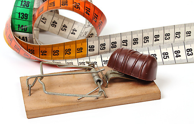 포토 JPG 해외이미지 동물 사람없음 초콜릿 잡기 달콤 위협 측정 클립 테이프 올가미 코코아 해외202004 해외포토 음료 모션 문구용품 디저트 맛 파일형식 이미지허브