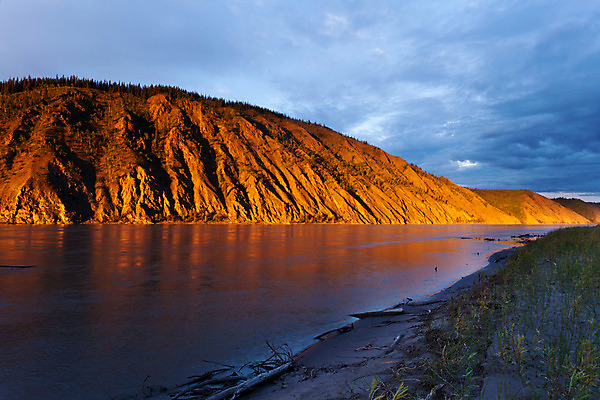 포토 JPG 해외이미지 구름 외관 여행 오렌지 자연 표면 날씨 휴가 파노라마 풍경 사람없음 야외 물 여름 파란색 관광지 강 햇빛 반사 노란색 일출 일몰 시골 황무지 저녁 언덕 부식 점토 멀리 내추럴 원정 지질학 해외202004 해외포토 자연요소 계절 교육 컬러 과일 촬영기법 태양 노을 야간 생태계 파일형식 이미지허브
