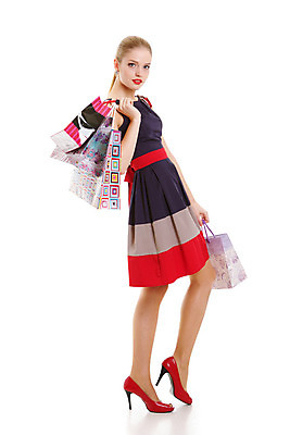 포토 JPG 해외이미지 백인 1 응시 드레스 여자 행복 유럽 얼굴 포즈 백그라운드 가방 휴가 기념 선물 한명 서기 사람 빨간색 쇼핑 유행 세일 우주 상점 흰색 축하 잡기 우아함 자르기 흰배경 고립 넘어짐 유일 차단 해외202004 해외포토 서양인 시선 잡화 옷 감정 나라 컬러 컨셉 모션 신체부위 파일형식 이미지허브