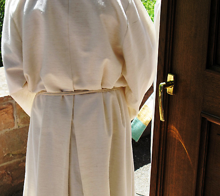 포토 JPG 해외이미지 옷 남자 기독교 종교 결혼 크리스마스 열쇠 손잡이 그림자 선물 사람없음 교회 문 성경 기도 메시지 아빠 성자 망토 성직자 목사 주기 증거 신성 장례 복음 신앙심 영원 안락 해외202004 해외포토 기념일 컨셉 종교용품 가족 종교건축 모션 사람 이벤트 건물 파일형식 이미지허브