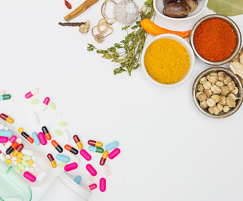 포토 JPG 해외이미지 식물 채소 장신구 자연 사람없음 알약 약 도구 제조 약초 혼합 허브 눈금 탱크 테라피 자원 조제 내추럴 막자 약사 자연요법 치료제 화학물질 해외202004 해외포토 의학 뷰티 풀_식물 화학 생태계 만들기 파일형식 이미지허브