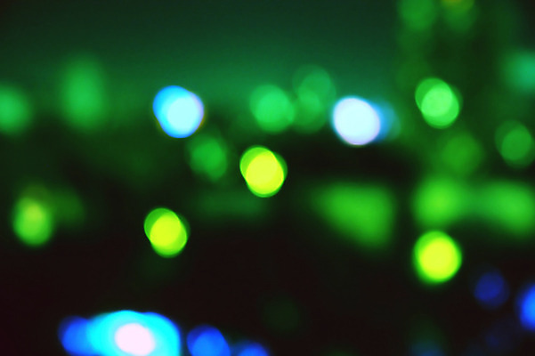 포토 JPG 해외이미지 백그라운드 일러스트 바람 추상 조명 미술 사람없음 초록색 파란색 빛 반사 노란색 검은색 어둠 젖음 추위 램프 도시 신용카드 야간 소프트포커스 시원함 그림 웅덩이 블러 해외202004 해외포토 자연요소 컬러 무늬 날씨 문화예술 촬영기법 금융 파일형식 이미지허브