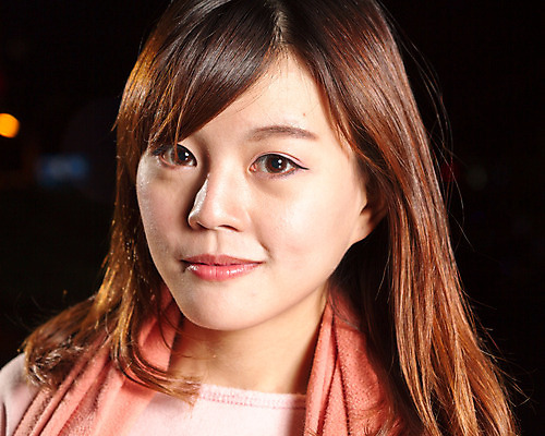 포토 JPG 해외이미지 라이프스타일 드레스 여자 아시아 전등 한명 사람 동양인 성인 빛 귀여움 와인 중국 어둠 도시 화려 사회 우아함 야간 저녁 해외202004 해외포토 자연요소 1 옷 나라 컨셉 조명 주류 인종 생활 공동체 파일형식 이미지허브