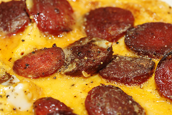 포토 JPG 해외이미지 음식 사람없음 계란 신선 소시지 닫기 맛 아침식사 먹기 묘사 햄 칼로리 오믈렛 단백질 살라미 식용 해외202004 해외포토 컨셉 모션 육류 알 식사 가공식품 계란요리 영양소 파일형식 이미지허브