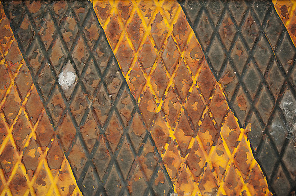 포토 JPG 해외이미지 접시 산업 백그라운드 패턴 표면 추상 바닥 사람없음 금속 회색 판넬 거친 은색 철 부식 질감 다이아몬드 밟기 무거움 시트 그런지 옛날 제철소 철강 해외202004 해외포토 식기 컬러 무늬 모션 재질 무게 보석 파일형식 이미지허브