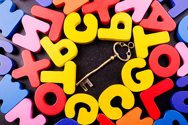 JPG 해외이미지 알파벳 영어 열쇠 영어교육 사람없음 컬러풀 블록 해외202004 해외포토 포토 문자 교육 컬러 파일형식 이미지허브