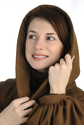 포토 JPG 해외이미지 백인 모델 1 응시 옷 계절 여자 얼굴 백그라운드 겨울 관리 한명 미소 사람 성인 청춘 갈색 머리 유행 활발 립스틱 추위 코트 흰색 오픈 입 우아함 시원함 입술 고립 앞머리 해외202004 해외포토 서양인 헤어스타일 시선 컬러 컨셉 표정 신체부위 화장품 외투 파일형식 이미지허브