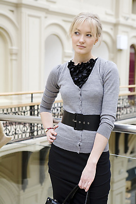 포토 JPG 해외이미지 손 행복 생각 한명 성인 빨간색 평화 슬픔 청바지 시력 문제 배려 섬광 심각 해외202004 해외포토 1 감정 컬러 컨셉 바지 사람 신체부위 파일형식 이미지허브