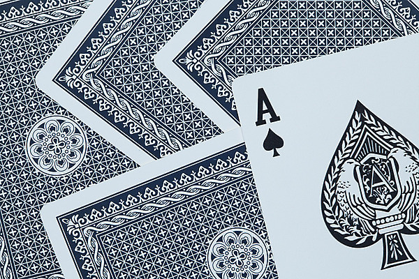 포토 JPG 해외이미지 모양 놀이 성공 사람없음 검은색 게임 흰색 하트 우승 신용카드 4 행운 도박 위험 심볼 카지노 기회 포커 라스베가스 승자 에이스 해외202004 해외포토 컬러 컨셉 금융 숫자 최고 트럼프 파일형식 이미지허브