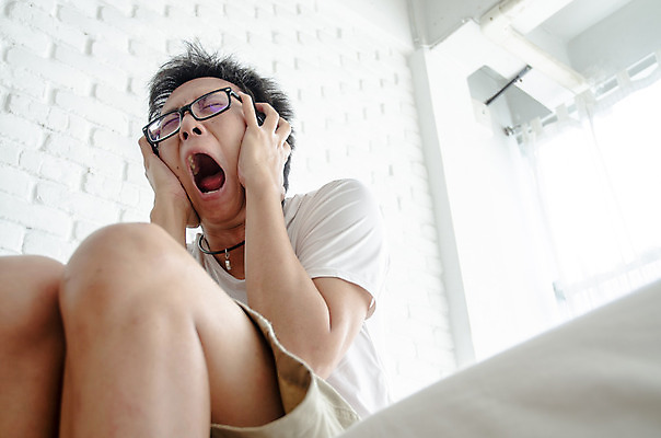 포토 JPG 해외이미지 직업 손 여자 교육 백그라운드 컨셉 비즈니스 스트레스 한명 사람 사무실 방 고통 슬픔 흰색 침대 업무 비즈니스맨 종업원 경영자 두통 문제 고립 우울증 트러블 편두통 해외202004 해외포토 1 남자 감정 컬러 가구 신체부위 작업 직장인 질병 리더 파일형식 이미지허브