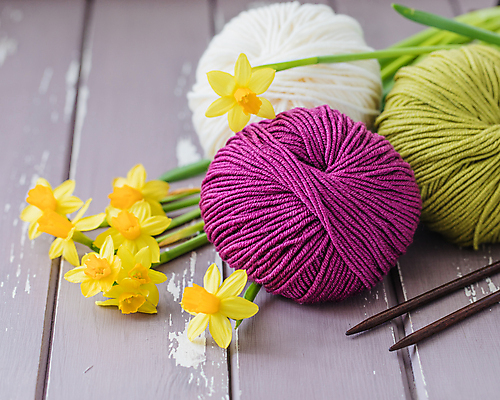 포토 JPG 해외이미지 식물 디자인 옷 꽃잎 꽃다발 꽃무늬 자연 날씨 따뜻함 사람없음 내부 초록색 컬러풀 봄 흰색 직물 신선 뜨개질 다발 부드러움 수선화 기본 핸드메이드 뜨개옷 해외202004 해외포토 계절 꽃 컬러 무늬 취미 감각 생태계 파일형식 이미지허브