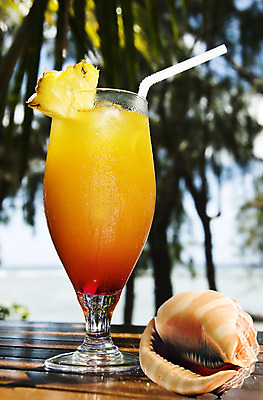 포토 JPG 해외이미지 1 라이프스타일 여자 행복 음료 모래 바다 섬 여행 하늘 휴가 휴식 건강 사람없음 물 여름 파란색 햇빛 파티 여행객 평화 주스 추위 신선 칵테일 바 시원함 파인애플 휴양지 밀짚 바하마 이국적 파라다이스 해외202004 해외포토 자연요소 계절 감정 컬러 컨셉 과일 주류 사람 이벤트 생활 태양 장소 짚 열대과일 파일형식 이미지허브