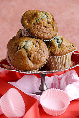 포토 JPG 해외이미지 음식 다이어트 사람없음 쿠키 케이크 빵집 신선 오븐 달콤 맛 컵케이크 굽기 블루베리 밀가루 부드러움 머핀 칼로리 통조림 스펀지 페스츄리 해외202004 해외포토 빵 컨셉 과일 디저트 건강 상점 가전제품 감각 가루 구이 파일형식 이미지허브