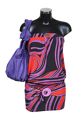 포토 JPG 해외이미지 모델 라이프스타일 드레스 옷 여자 백그라운드 가방 휴가 서기 사람없음 유행 세일 상점 축제 봄 벨트 흰색 가운 지갑 우아함 마네킹 니트 서식 쇼 보여주기 고립 스트랩 신발장 해외202004 해외포토 잡화 계절 컬러 컨셉 상의 모션 사람 생활 파일형식 이미지허브