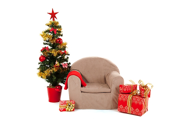 포토 JPG 해외이미지 나무 별 리본 백그라운드 크리스마스 의자 선물 사람없음 내부 장식 빨간색 흰색 활 고립 해외202004 해외포토 자연요소 식물 기념일 컬러 가구 파일형식 이미지허브