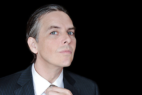 포토 JPG 해외이미지 직업 1 라이프스타일 얼굴 컨셉 비즈니스 성공 넥타이 노동자 한명 정장 사무실 유행 표현 비즈니스맨 우아함 준비 조절 내추럴 경영 스타일 해외202004 해외포토 잡화 옷 남자 사람 생활 신체부위 직장인 파일형식 이미지허브