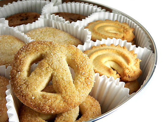 포토 JPG 해외이미지 음식 디저트 사탕 사람없음 갈색 쿠키 케이크 초콜릿 빵집 달콤 맛 설탕 먹기 깨짐 부스러기 해외202004 해외포토 컬러 컨셉 모션 상점 파일형식 이미지허브