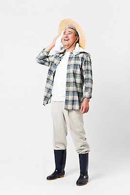 포토 JPG 스튜디오촬영 전신 할아버지 남자 실내 장화 한명 미소 사람 앞모습 수건 농사 한국인 농부 밀짚모자 땀 귀농 70대 닦기 노인남자한명만 소상공인 국내포토 직업 모자_잡화 1 노년 뷰포인트 신발 농업 모션 표정 동양인 내부 경제 위생용품 상인 남자한명만 노인남자만 파일형식