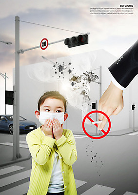 편집이미지 건축물 시선 옷 육상교통 캠페인 사람 동양인 신체부위 보행로 연기 사회이슈 파일형식 금지 담배 응시 자동차 건물 신호등 횡단보도 정장 담배연기 냄새 마스크 상반신 한국인 손 두명 어린이 성인 여자 남자 PSD 금연 스쿨존 이미지편집