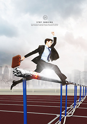 전신 PSD 구름 편집이미지 남자 서류가방 담배 한명 사람 정장 빌딩 20대 성인 옆모습 점프 한국인 도시 비즈니스맨 허들 금연 넘기 이미지편집 자연요소 1 옷 캠페인 뷰포인트 가방 비즈니스 모션 동양인 청년 건물 직장인 장애물 사회이슈 파일형식
