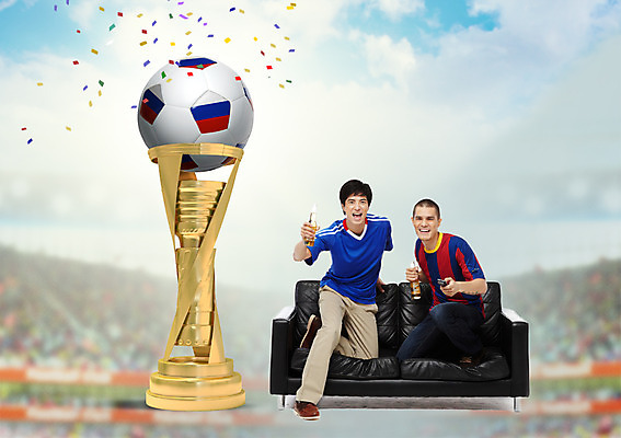 전신 PSD 서양인 외국인 편집이미지 남자 축구공 사람 앉기 성인 두명 소파 축구장 트로피 즐거움 러시아 2018년 객석 월드싸커 이미지편집 감정 유럽 스포츠 의자 공 축구용품 스포츠시설 모션 인종 연도 상_우승 파일형식