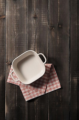 포토 JPG 스튜디오촬영 그릇 실내 사람없음 식탁보 도자기 나무배경 국내포토 식기 백그라운드 내부 파일형식