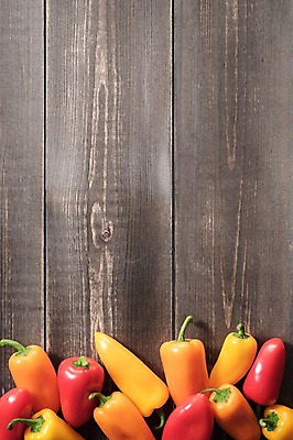 포토 JPG 스튜디오촬영 채소 식재료 파프리카 실내 사람없음 농작물 여러개 신선 나무배경 국내포토 다수 백그라운드 농업 내부 파일형식