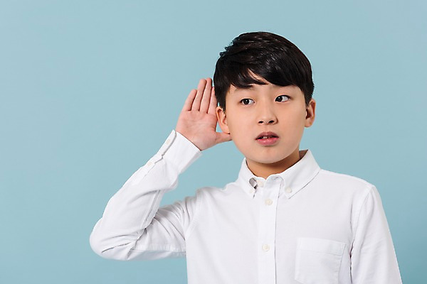 포토 JPG 스튜디오촬영 학생 남자 남학생 모션 청소년 실내 한명 사람 손짓 상반신 앞모습 10대 캐주얼 듣기 한국인 호기심 십대남자한명만 남중생 국내포토 1 옷 감정 뷰포인트 컨셉 중학생 동양인 내부 남자한명만 십대남자만 파일형식