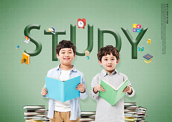 PSD 편집이미지 어린이교육 남자 어린이 학사모 미소 들기 사람 상반신 두명 한국인 탁상시계 연산기호 책더미 어린이만 이미지편집 모자_잡화 기호 교육 시계 졸업 모션 표정 동양인 책 무더기 파일형식