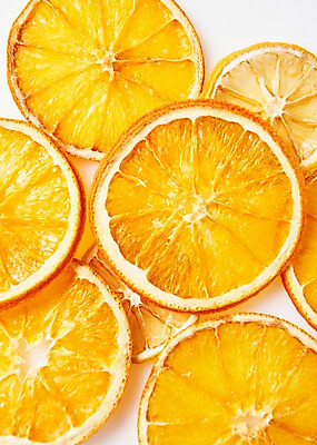 포토 JPG 스튜디오촬영 오렌지 과일 실내 근접촬영 사람없음 슬라이스 건과일 디톡스 국내포토 뷰포인트 건조 건강 내부 파일형식