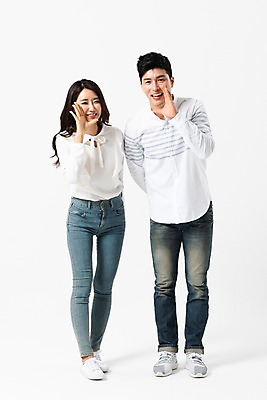 포토 JPG 스튜디오촬영 전신 커플 여자 남자 서기 미소 사람 성인 두명 앞모습 30대 외침 한국인 투표 선거 성인만 국내포토 뷰포인트 관계 모션 실내 표정 동양인 장년 소리 민주주의 파일형식