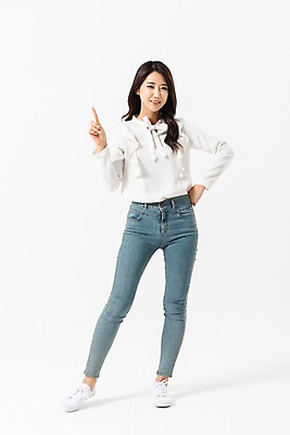 포토 JPG 스튜디오촬영 전신 1 여자 허리손 포즈 한명 서기 미소 사람 손짓 성인 앞모습 30대 한국인 투표 선거 성인여자한명만 국내포토 뷰포인트 모션 실내 표정 동양인 장년 민주주의 여자한명만 성인여자만 파일형식