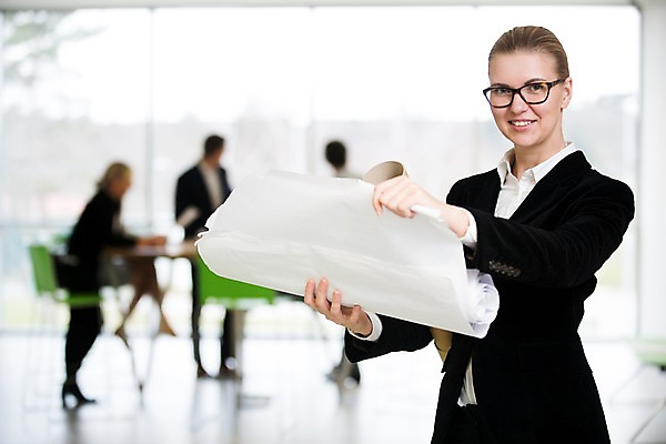 포토 JPG 전신 서양인 여자 남자 40대 중년 의자 비즈니스 탁자 실내 서기 미소 사람 앉기 정장 여러명 상반신 20대 성인 앞모습 옆모습 아웃포커스 30대 사무실 창가 문서 서류통 종이뭉치 성인만 국내포토 외국인 옷 종이 뷰포인트 가구 다수 창문 모션 촬영기법 표정 청년 내부 장년 사무용품 뭉치 파일형식