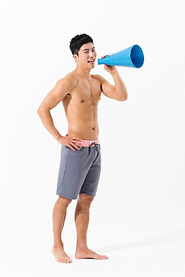 포토 JPG 스튜디오촬영 전신 응시 남자 수영복 허리손 실내 한명 서기 미소 사람 성인 옆모습 여름 30대 확성기 외침 한국인 성인남자한명만 국내포토 1 시선 옷 계절 뷰포인트 포즈 모션 표정 동양인 내부 장년 소리 남자한명만 성인남자만 파일형식