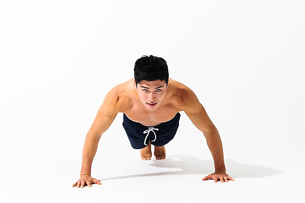 포토 JPG 스튜디오촬영 전신 응시 남자 수영복 실내 한명 사람 성인 앞모습 여름 30대 운동 한국인 성인남자한명만 국내포토 1 시선 옷 계절 뷰포인트 건강 동양인 내부 장년 남자한명만 성인남자만 파일형식