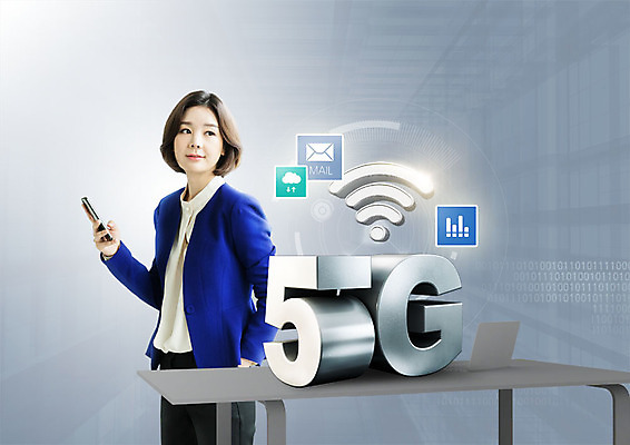 PSD 편집이미지 응시 여자 탁자 그래프 편지봉투 한명 사람 정장 상반신 20대 성인 스마트폰 한국인 비즈니스우먼 네트워크 스마트 와이파이 클라우드서비스 성인여자한명만 5G 이미지편집 1 시선 옷 가구 컨셉 비즈니스 봉투 IT 동양인 청년 핸드폰 스마트기기 직장인 편지 서비스 무선인터넷 여자한명만 성인여자만 파일형식