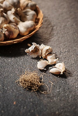 포토 JPG 스튜디오촬영 채소 실내 마늘 근접촬영 사람없음 아웃포커스 여러개 껍질 뿌리 통마늘 국내포토 뷰포인트 다수 촬영기법 내부 파일형식