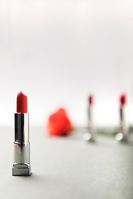 포토 JPG 스튜디오촬영 꽃 실내 사람없음 아웃포커스 장식 여러개 화장품 립스틱 오브젝트 국내포토 식물 다수 촬영기법 내부 뷰티 파일형식