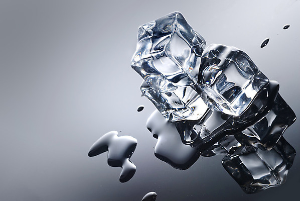 포토 JPG 해외이미지 사람없음 파란색 냉동 얼음 블록 투명 액체 시원함 큐브 정사각형 고체 해외202004 해외포토 자연요소 도형 컬러 파일형식 이미지허브