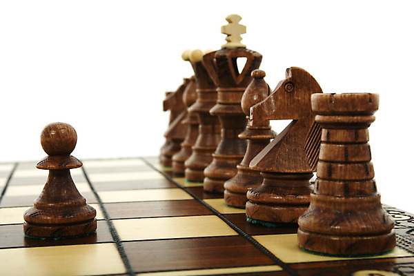 포토 JPG 해외이미지 스포츠 생각 비즈니스 놀이 사람없음 사무실 힘 게임 체스말 체스 계획 왕 충돌 싸움 여왕 해외202004 해외포토 컨셉 모션 말_게임 파일형식 이미지허브