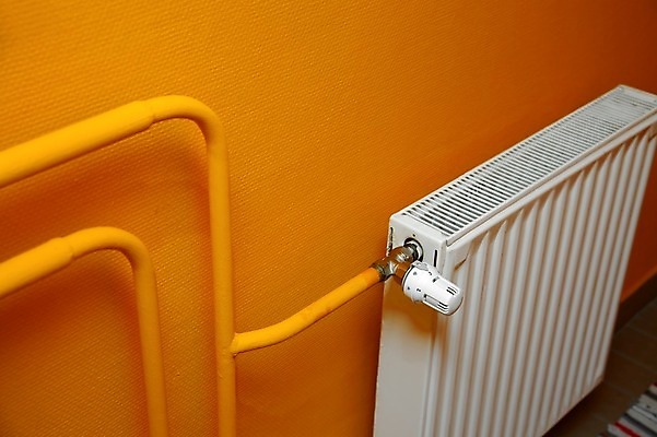 포토 JPG 해외이미지 계절 산업 벽 겨울 오렌지 건축양식 주택 따뜻함 손잡이 사람없음 내부 건물 물 금속 기계 방 에너지 추위 흰색 오픈 뜨거움 절약 난방기 묘사 오브젝트 가스 시스템 난방 튜브 온도 라디에이터 비용 안락 해외202004 해외포토 자연요소 건축물 건축 컬러 컨셉 과일 재질 경제 난방용품 파일형식 이미지허브