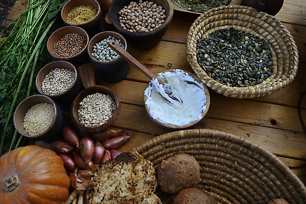 포토 JPG 해외이미지 전통 음료 음식 백그라운드 잎 농업 다이어트 채소 오렌지 과일 재료 건강 마늘 선물 요리 씨앗 사람없음 목재 장식 빨간색 초록색 와인 정원 당근 샐러드 수확 역사 상추 수집 심볼 유기농 날것 향기 내추럴 신앙심 지하실 채식주의자 해외202004 해외포토 나무 식물 웰빙 산업 컬러 뿌리채소 주류 채식 냄새 파일형식 이미지허브